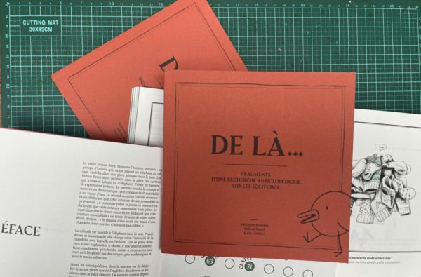 De là… – Fragments d’une recherche anticlopédique sur les solitudes